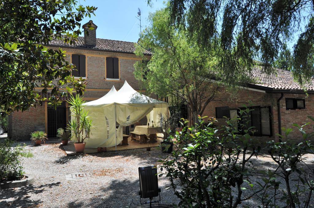 Corte Dossello Massa Fiscaglia Extérieur photo